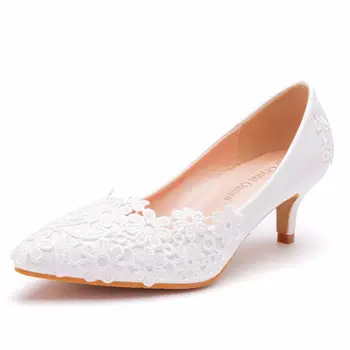 A jednoduché čipky kvetinové svadobné topánky biela 5 cm vysoké podpätky svadobné topánky, pričom svadobné fotografie dospelých darček topánky, svadobné topánky