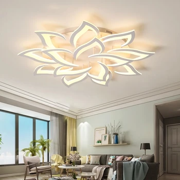 Moderný dizajn, led stropné, vnútorné osvetlenie a dekoratívne stropné svietidlá sú ideálne pre obývacie izby a spálne