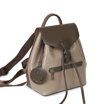 Pracky šnúrkou batohy pre ženy Farby zodpovedajúce plastický športová taška Mestskej trendy prvá vrstva cowhide dámske kabelky